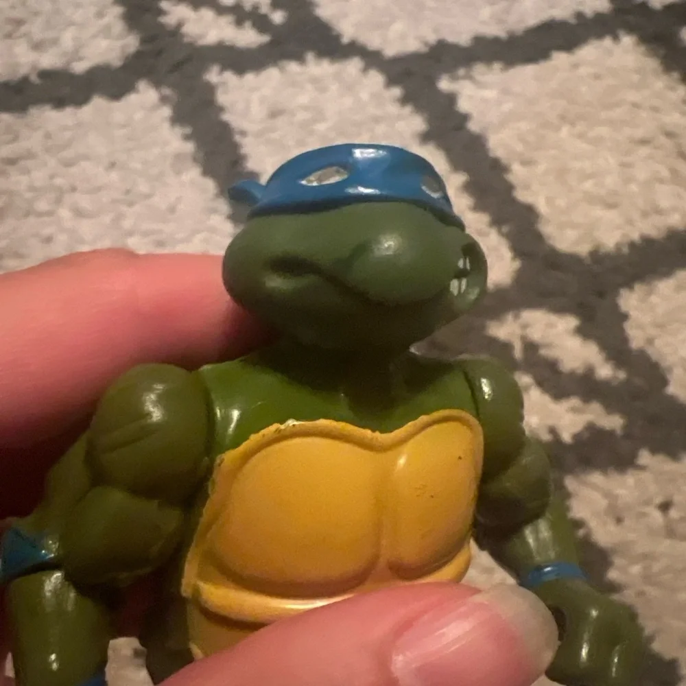 1988 TMNT Leonardo action figure 90s toys collectible